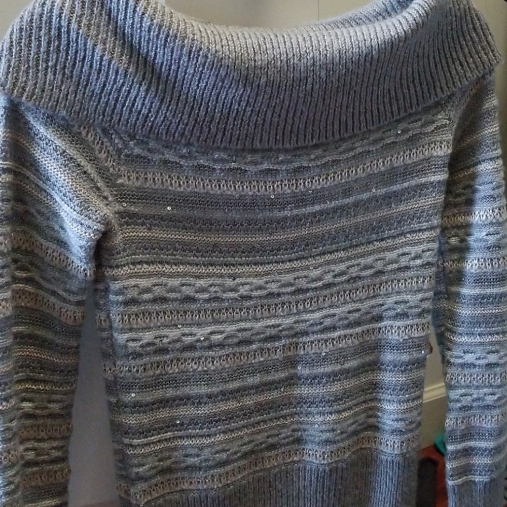 Gorgeous W/B sweater